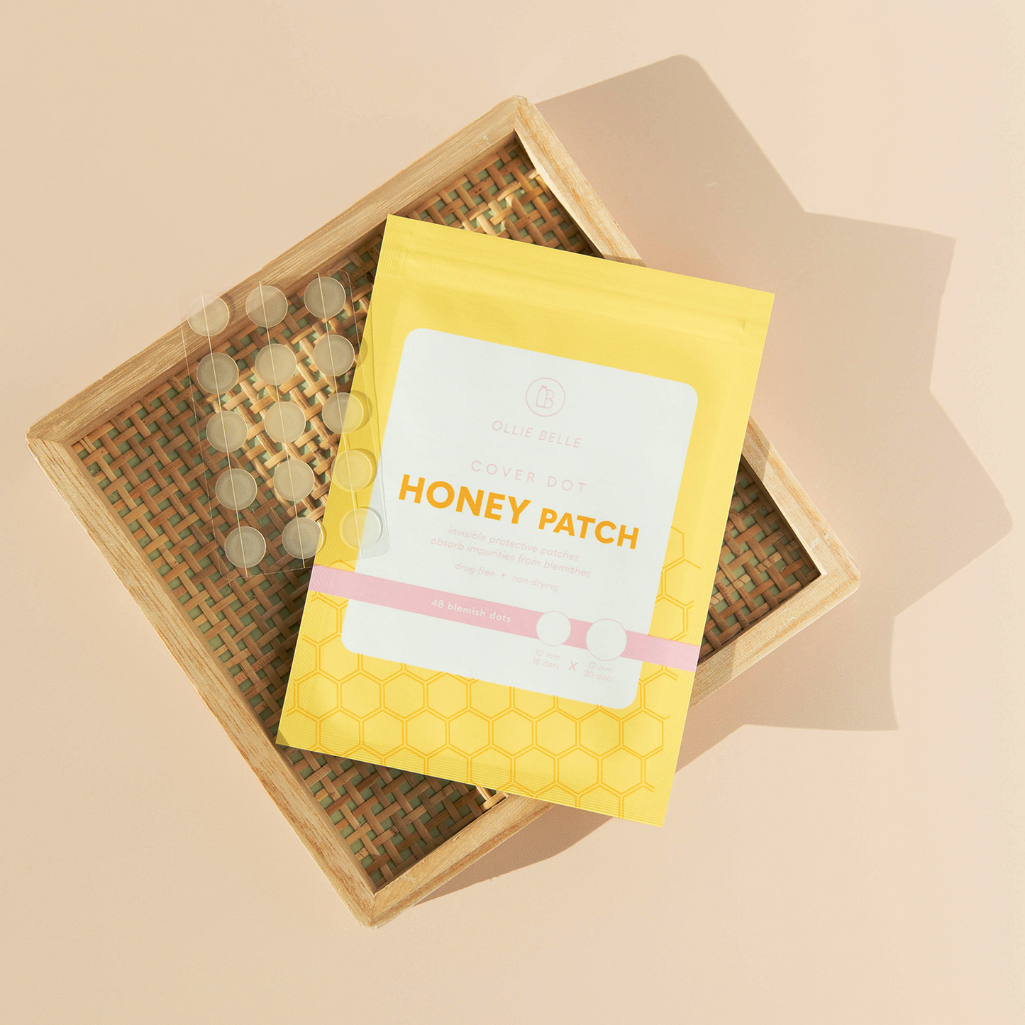 Cover Dot Honey Patch 48 Hydrocolloid Acne Patches Infused with Honey 2 Sizes 10mm and 12mm Lifestyle Image